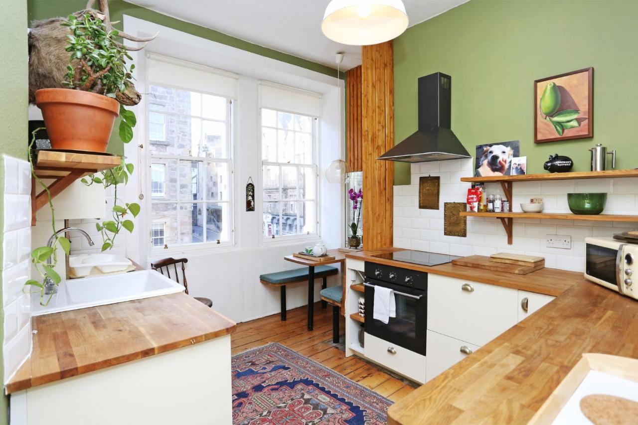 Apartment Joivy Iconic Colorful On The Royal Mile EDI