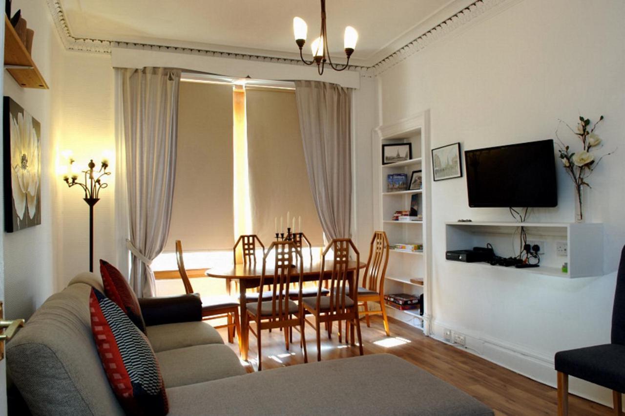 Pitt Street Beautiful Spacious Free Parking And Free Sanitizer Apartment *
