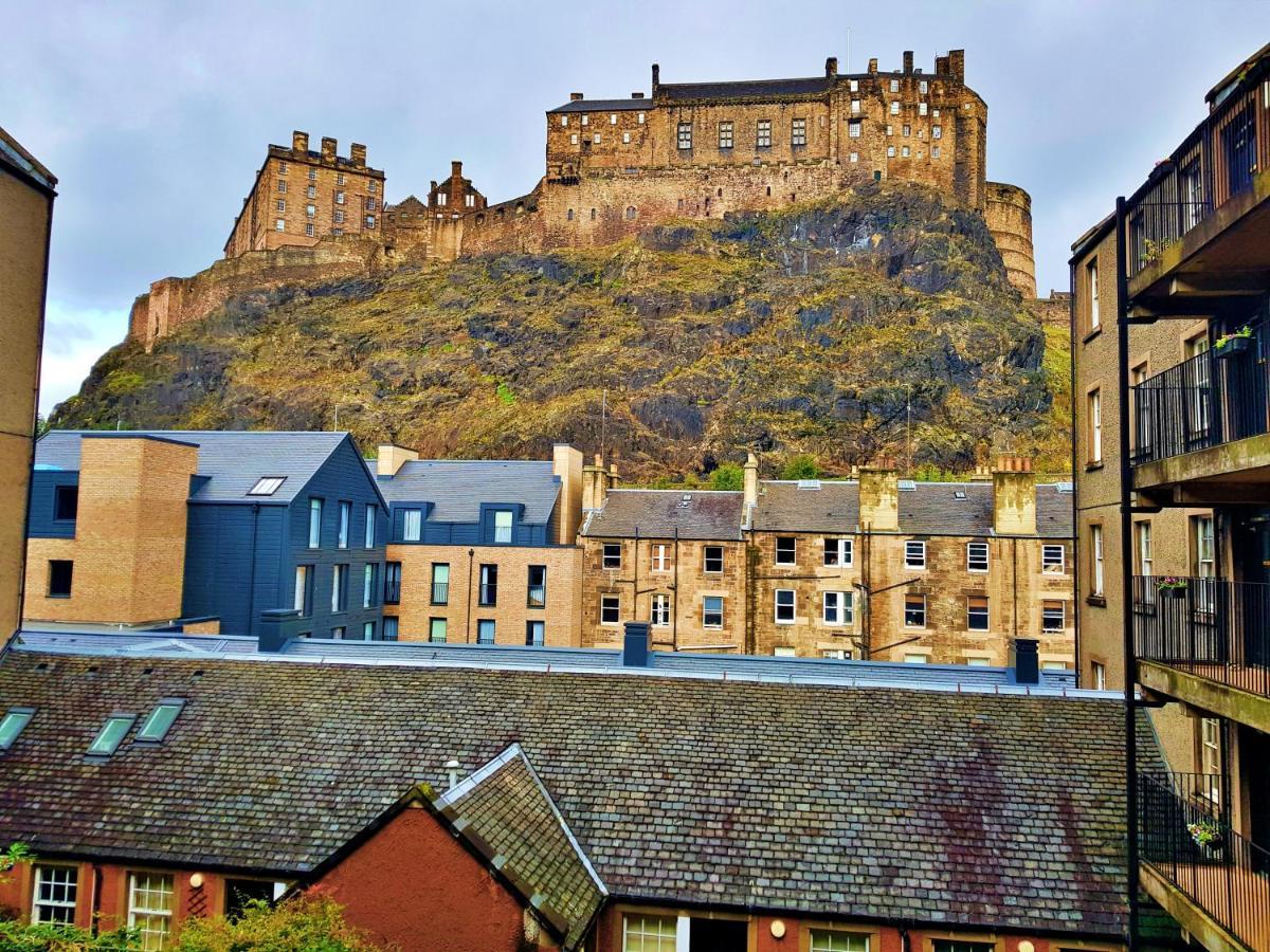 Amazing - Websters Land - Castle View Edinburgh