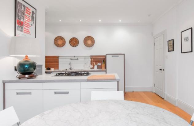 Apartment North Castle Street Luxury 3 Bedroom/3 Bathroom Edinburgh