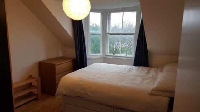 Beautiful King In Leith Walk Guest house Edinburgh