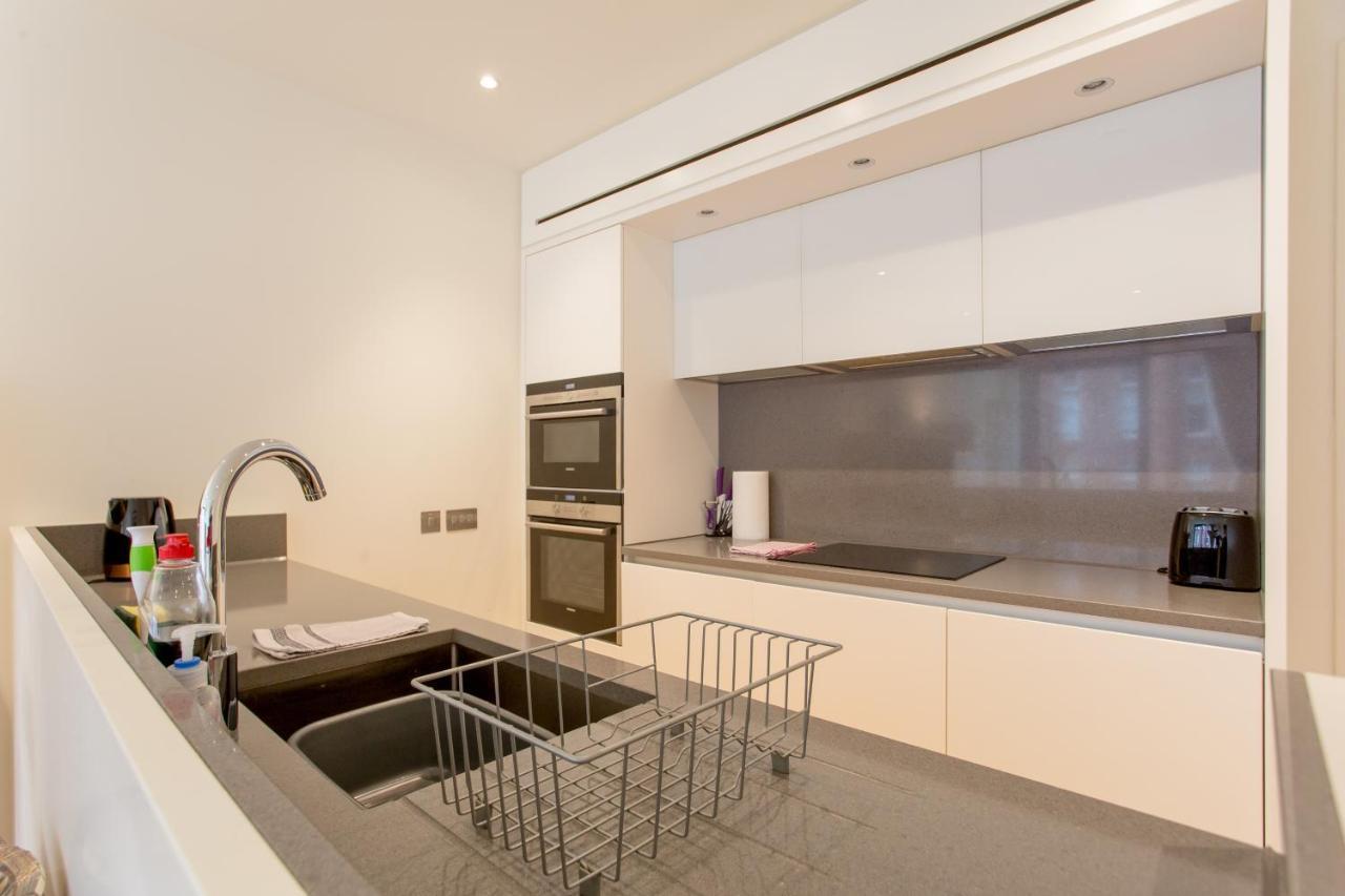Quartermile Retreat With Parking *