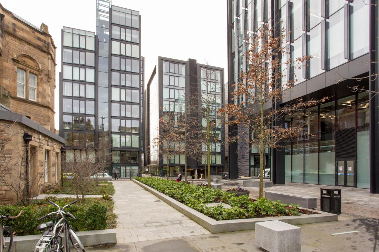 Quartermile Retreat With Parking Apartment