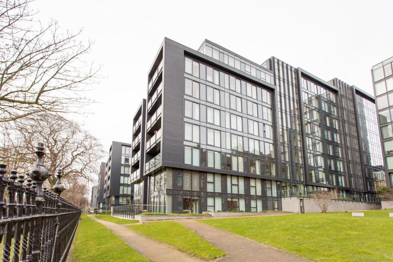 Quartermile Retreat With Parking *