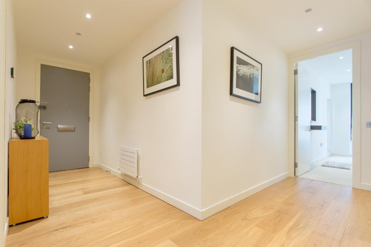 Quartermile Retreat With Parking *