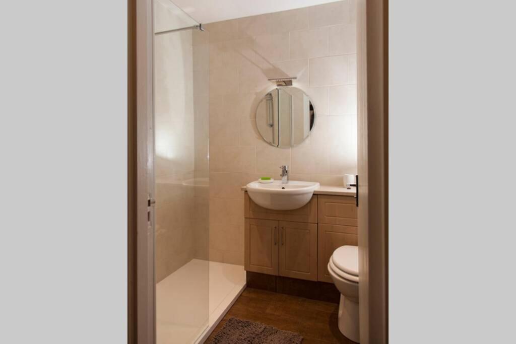 Ground Floor, 1 Bedroom With Double Bed Apartment