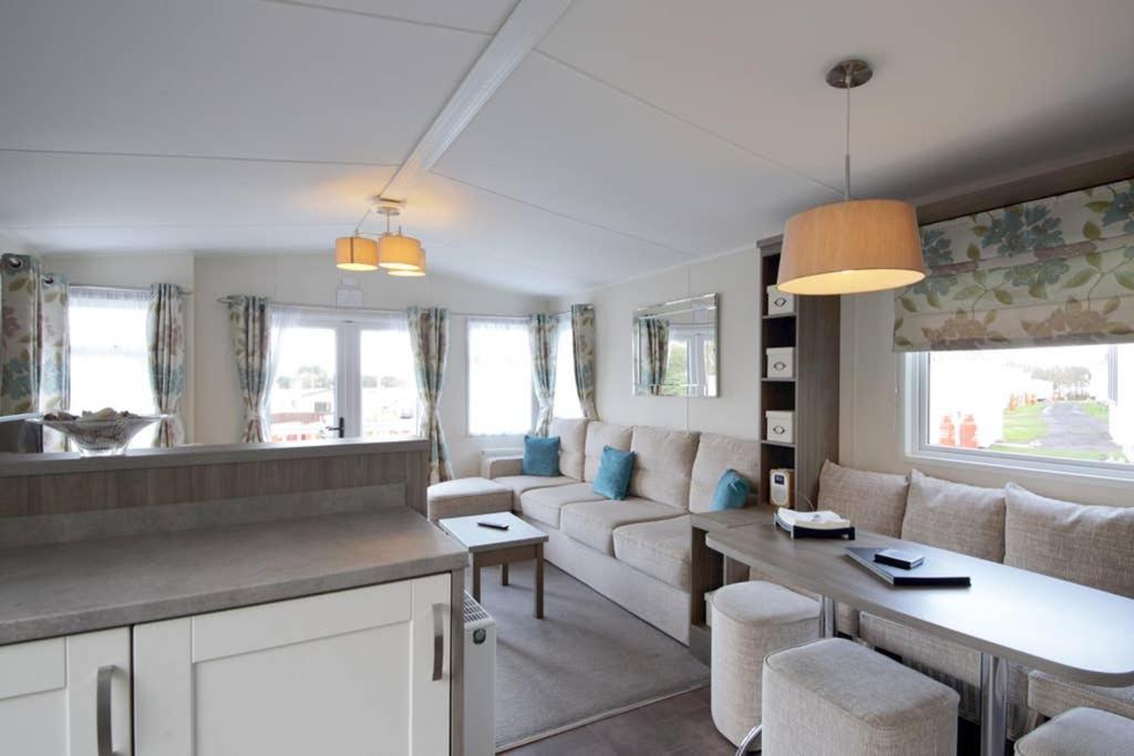 - Seton Sands-cameo Caravan-pet Friendly Edinburgh