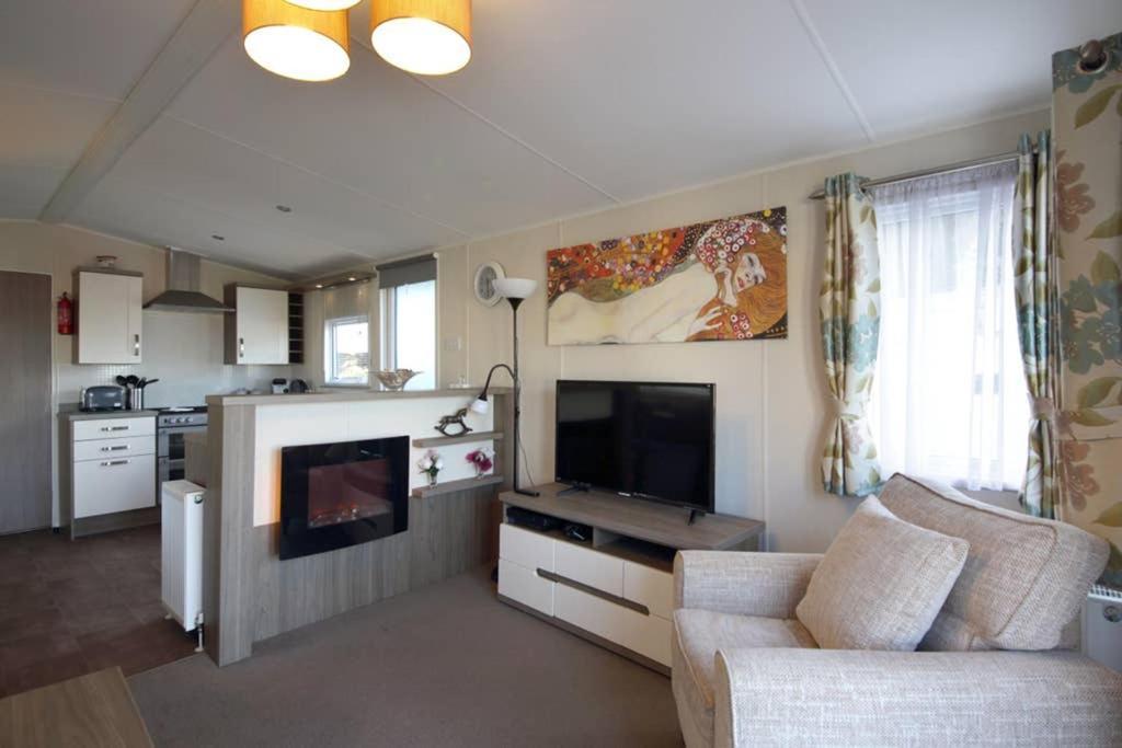 - Seton Sands-cameo Caravan-pet Friendly Holiday home