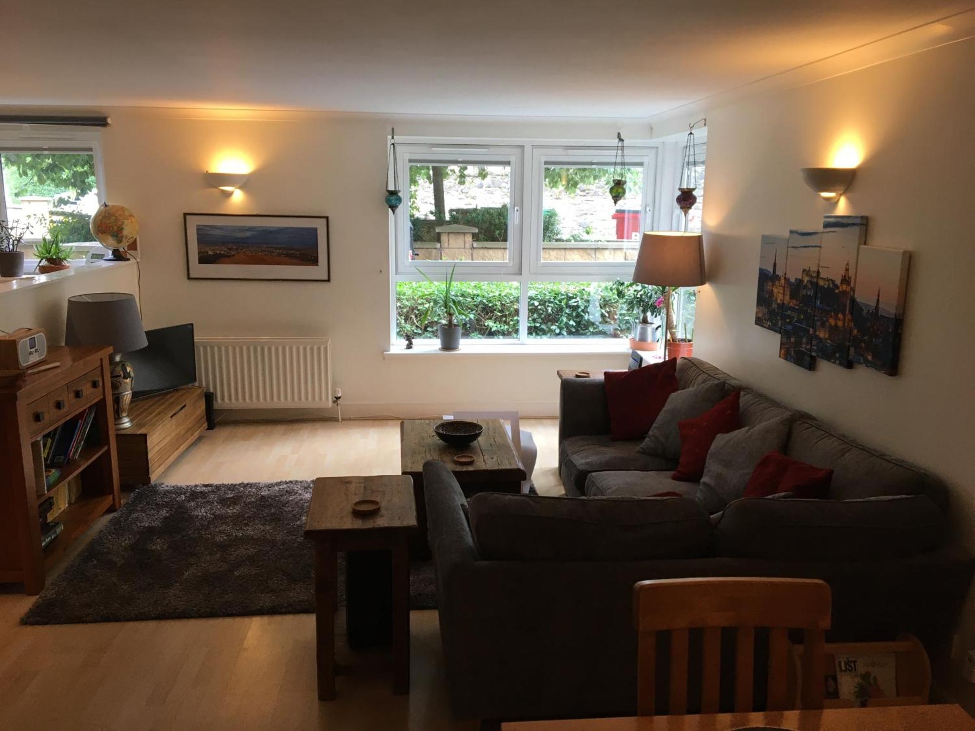 Holyrood Park Apartment EDI
