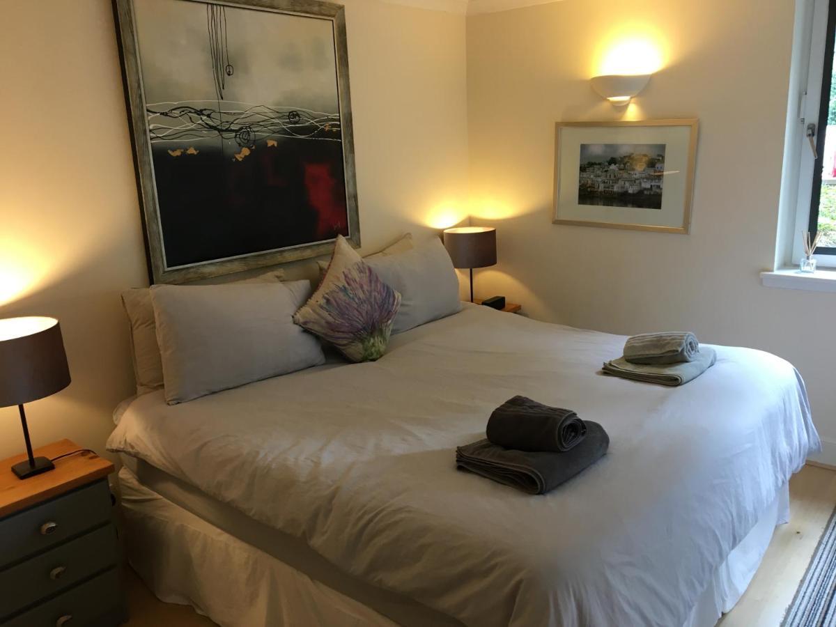 Apartment Holyrood Park EDI