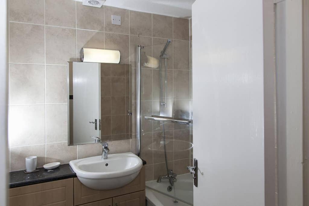 2 Bedroom With Park View *