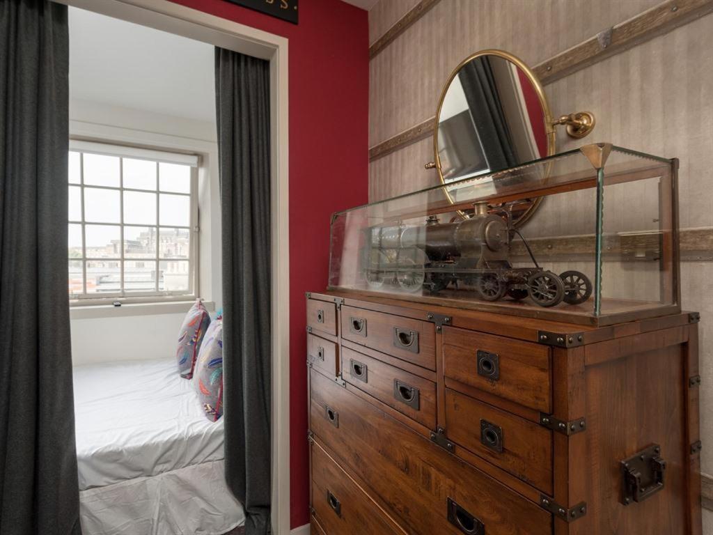 Canongate Luxury Homestay Homestay Edinburgh