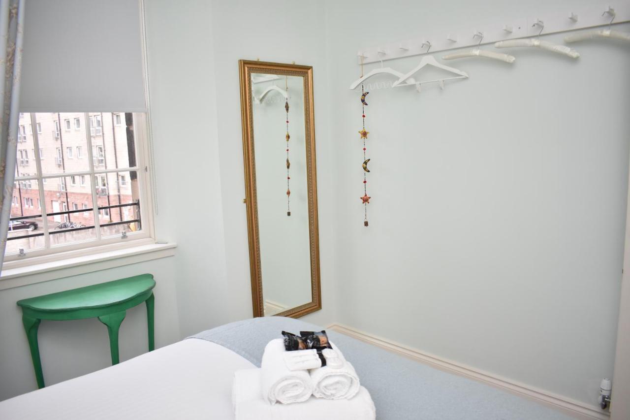 Bernard St - Bright And Spacious 1 Bed At The Shore! Apartment