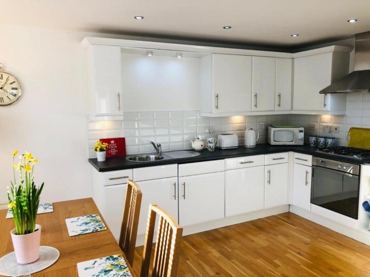Apartment Remarkable 2 Bed In *