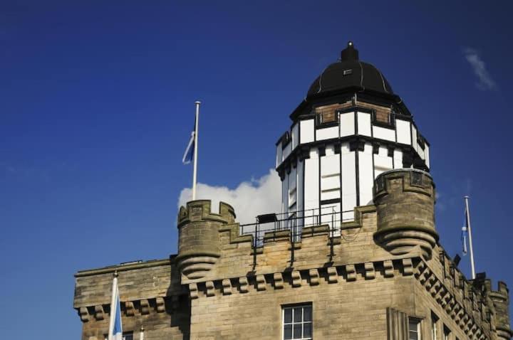 Fabulous On The Royal Mile Apartment