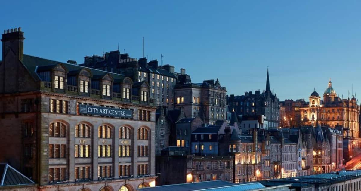 Fabulous On The Royal Mile Apartment *