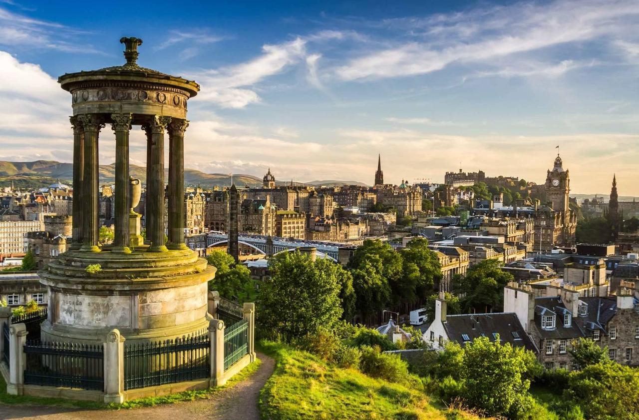 Fabulous On The Royal Mile Apartment *