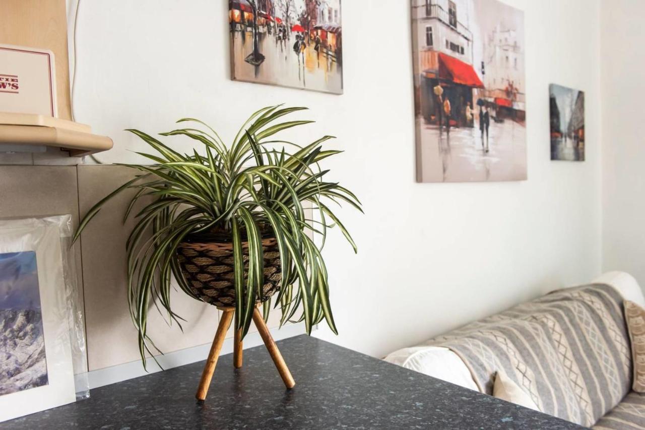 Guestready - Cosy 5 Minutes From Waverley! * Edinburgh