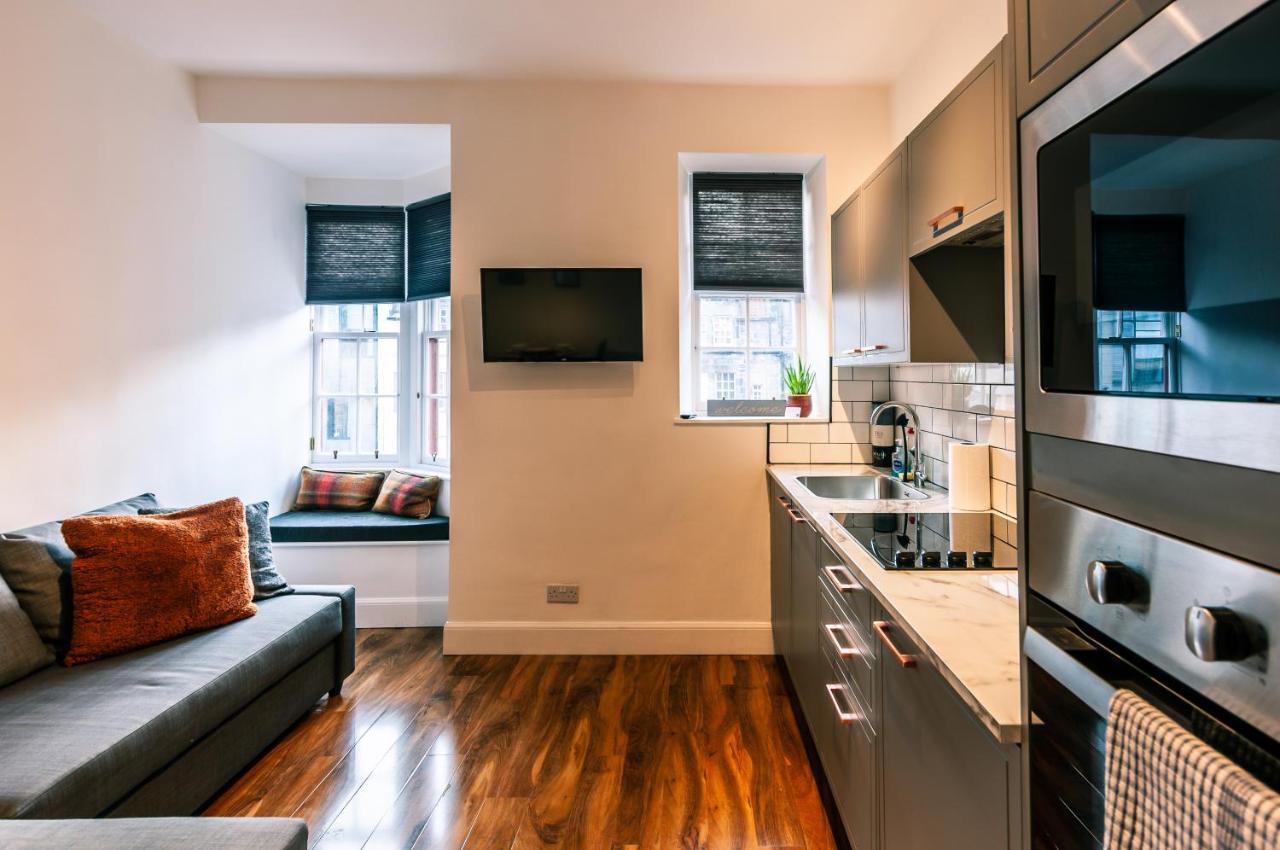 Apartment Writer's EDI