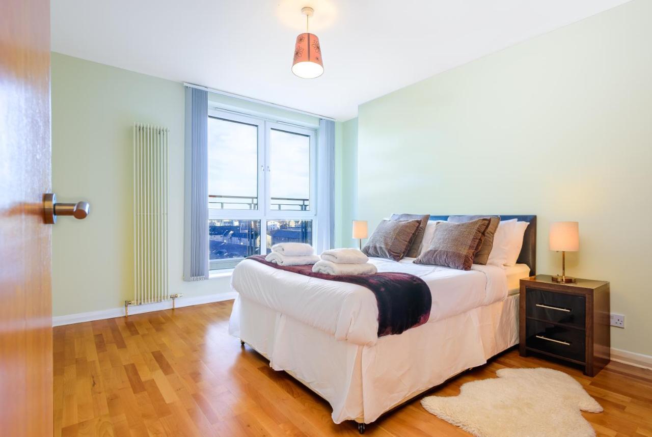 Britannia Penthouse Apartment Edinburgh