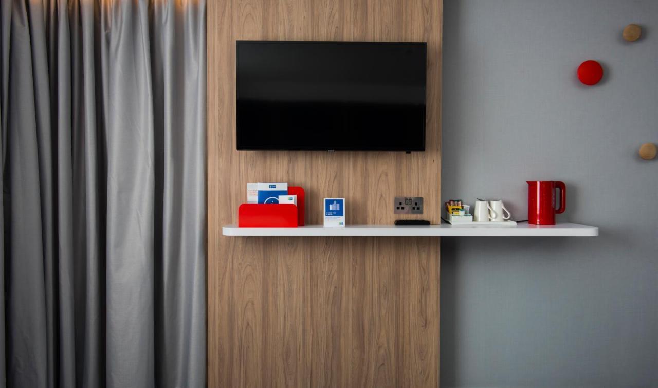 Holiday Express City West By Ihg 3*