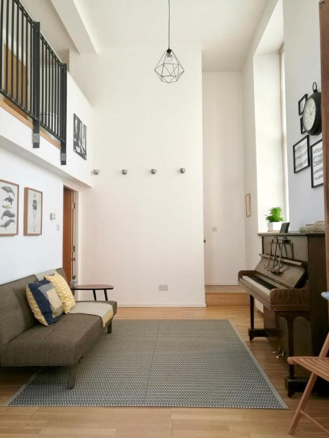 Apartment Mezzanine In Historic School Edinburgh