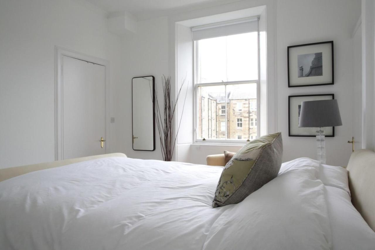Stylish 2 Bedroom Bruntsfield In Edinburgh