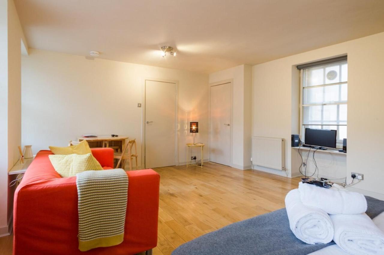 Modern Studio On Royal Mile Great For Castle *