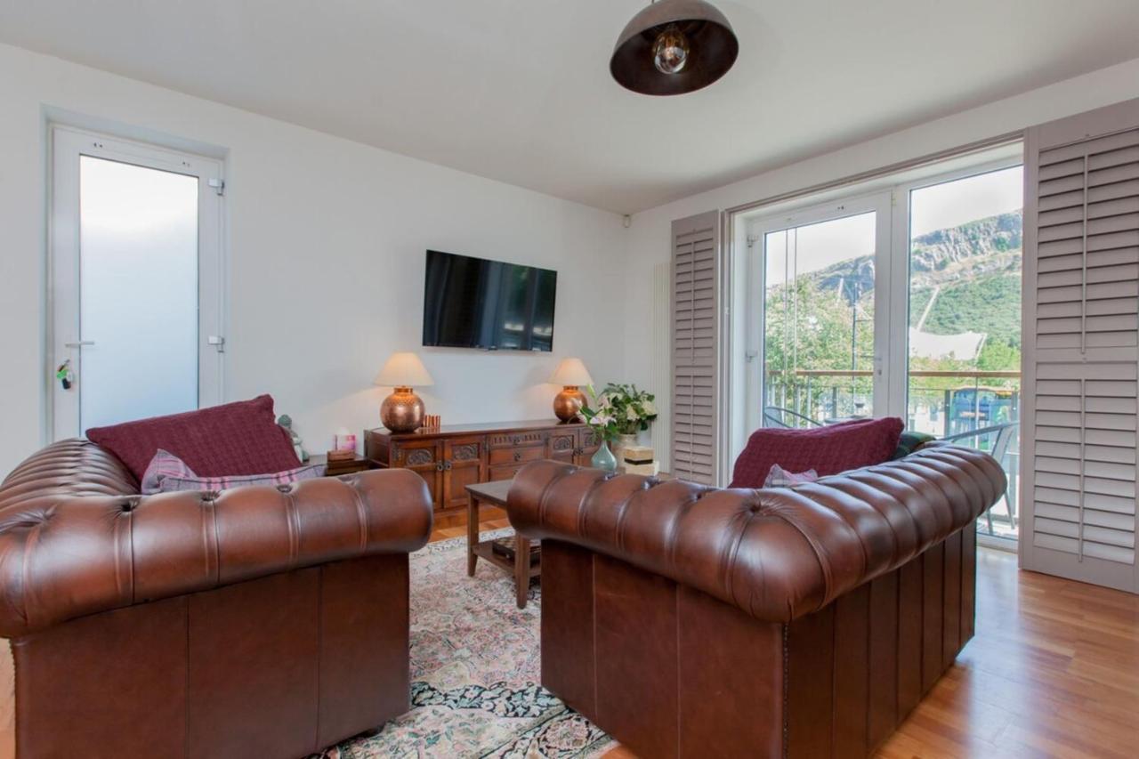 Holyrood - Luxury With Parking Edinburgh