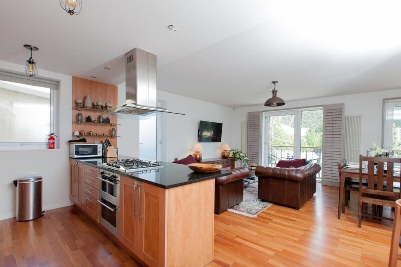 Holyrood - Luxury With Parking Apartment *