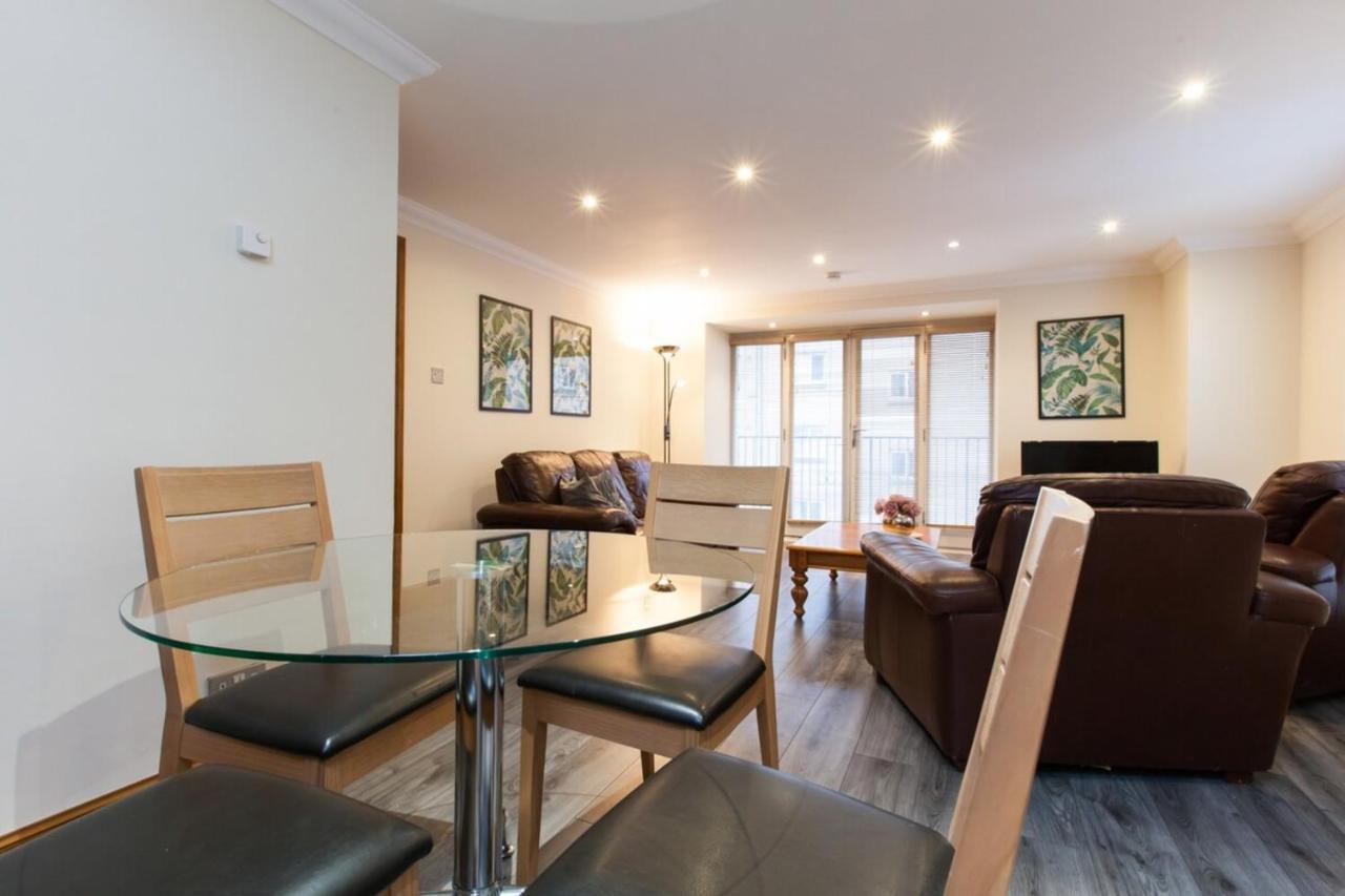 Beautiful 2 Bedroom Flat In Converted Distillery Apartment Edinburgh