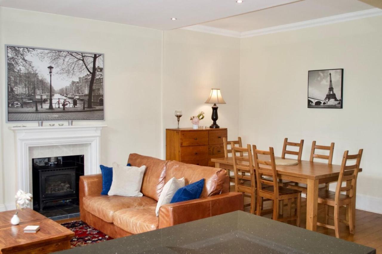 Apartment Stunning 3 Bedroom City Centre Edinburgh