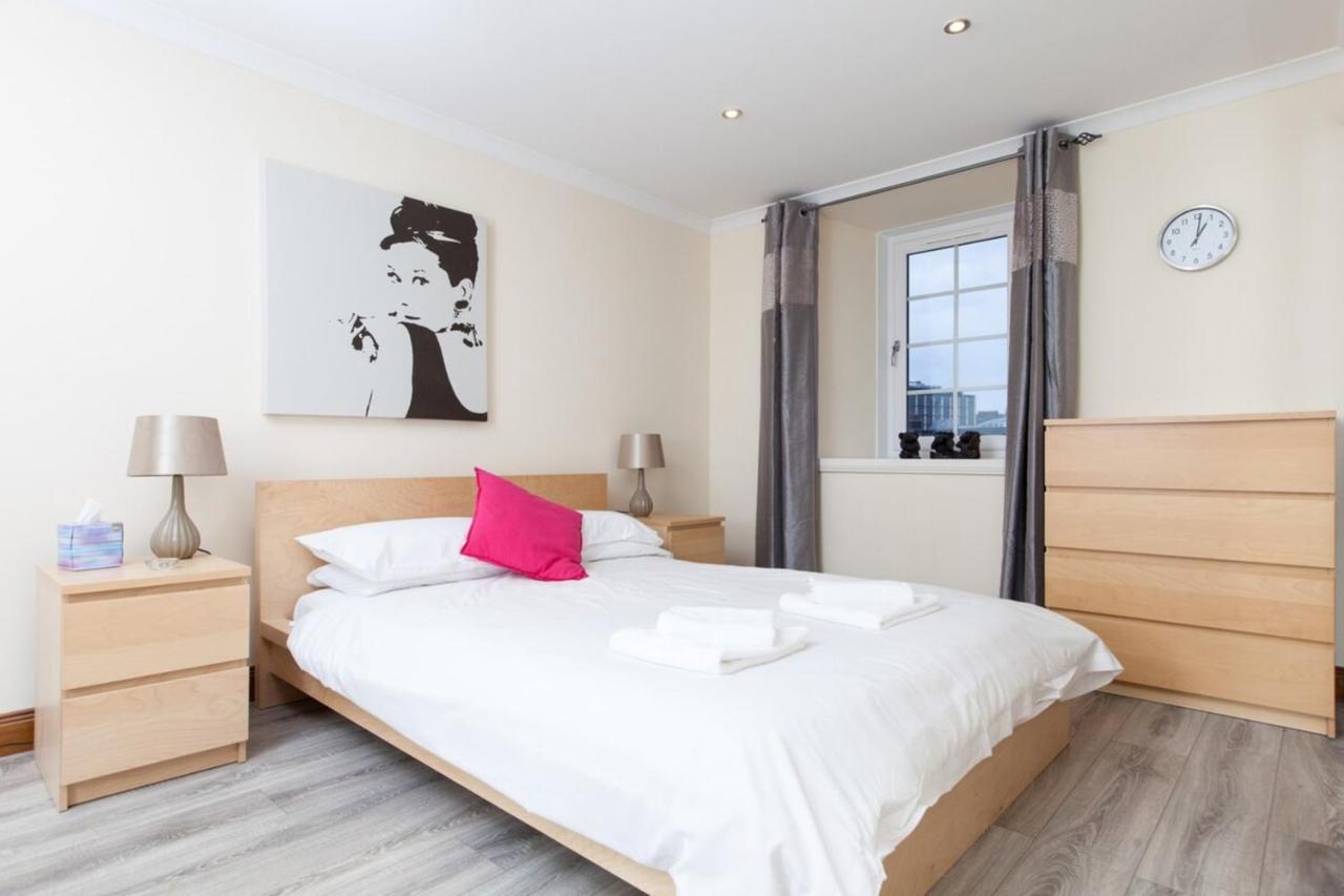 Beautiful 2 Bedroom Flat In Converted Distillery
