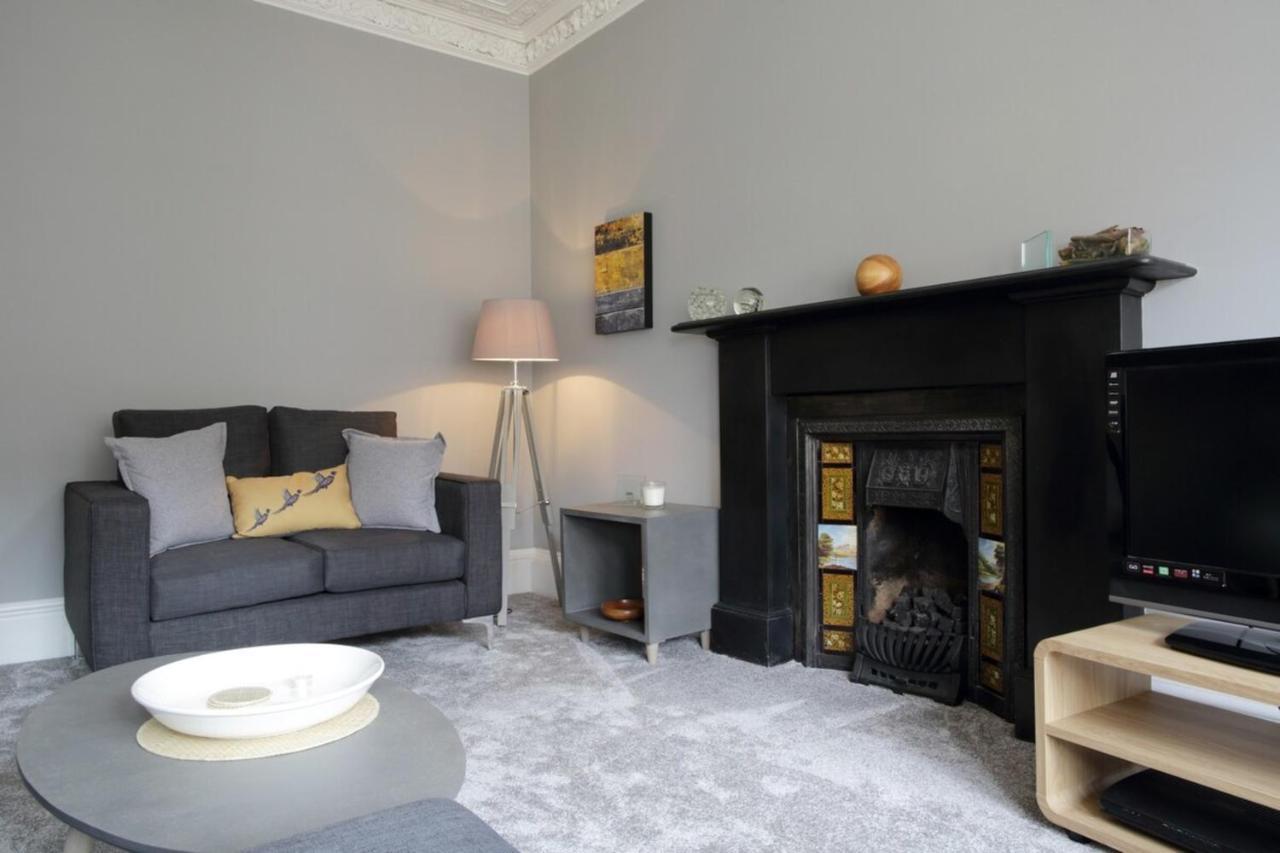 Stylish 2 Bedroom Bruntsfield In *