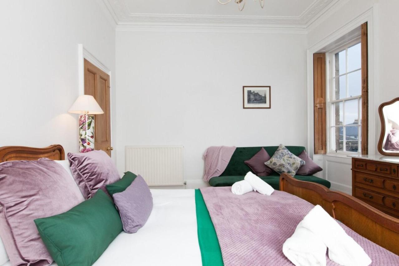 Traditional Luxury Sleeps 10
