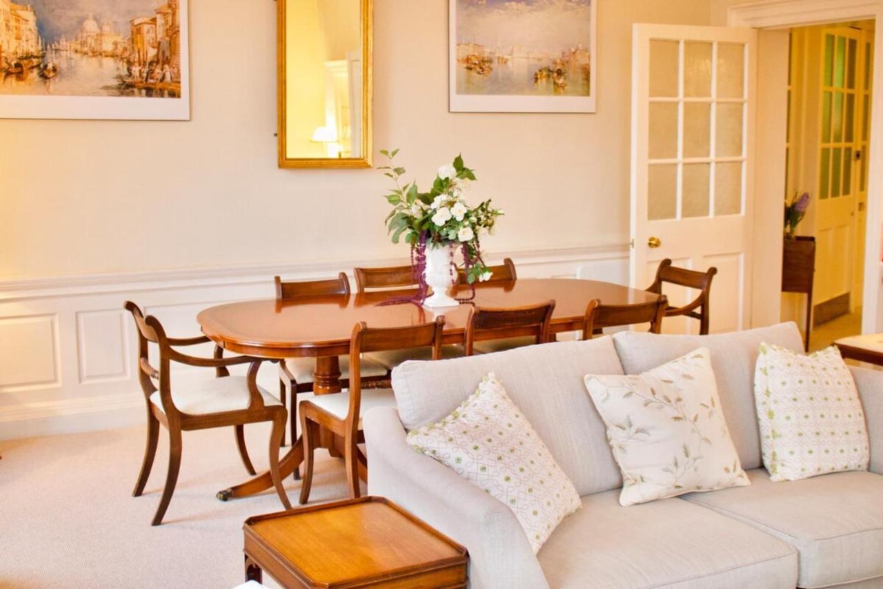 Period On Castle Street Apartment *