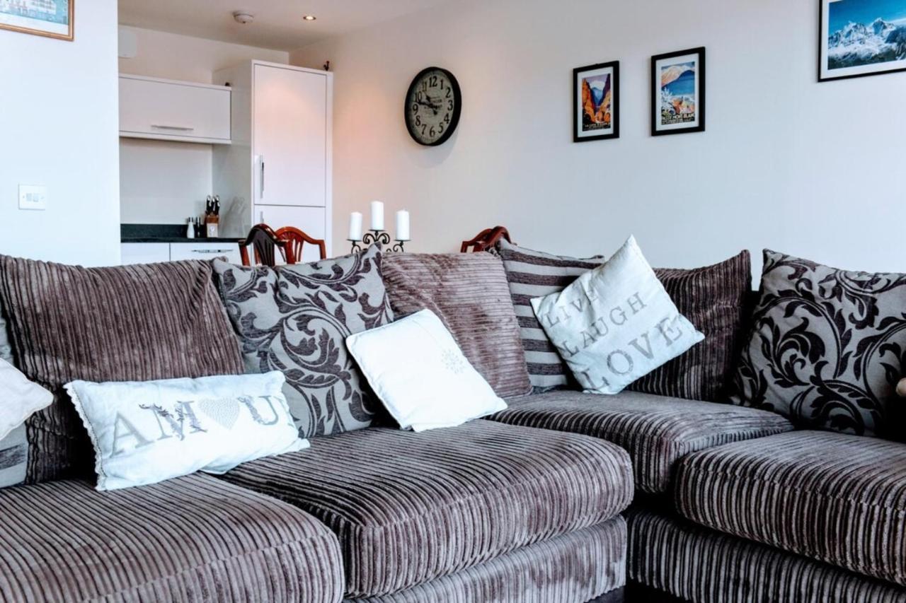 Modern In Apartment