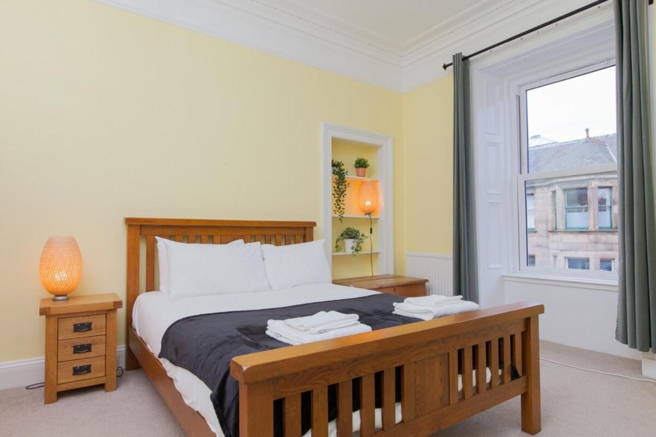 Elegant Traditional Centre Flat Apartment *