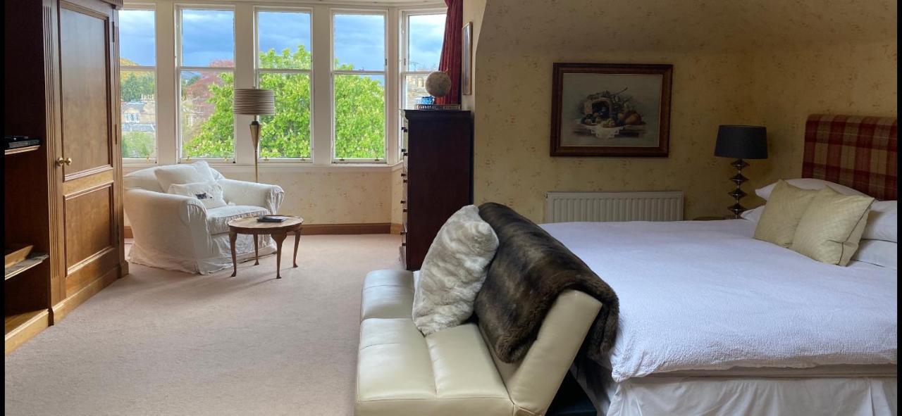 Bed & Breakfast Claremont House 5*