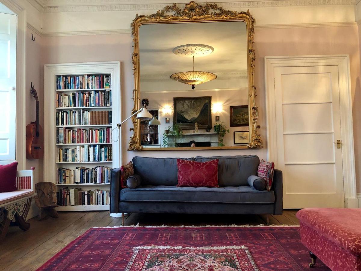 Apartment With Parking, Original Art And Antiques EDI