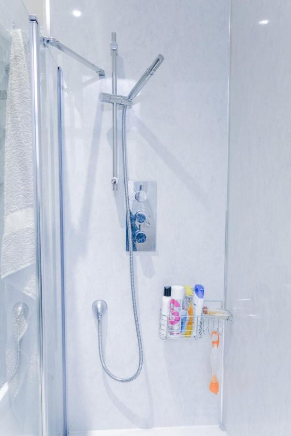 Apartment Newly Furnished 2 Bedroom On Leith Walk