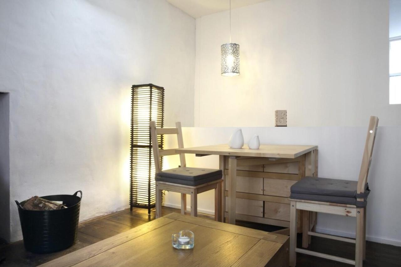 For The Fringe Apartment *
