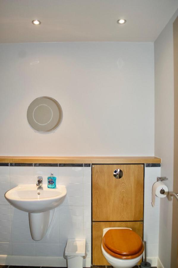 Apartment Modern 2 Bedroom Centre Flat *