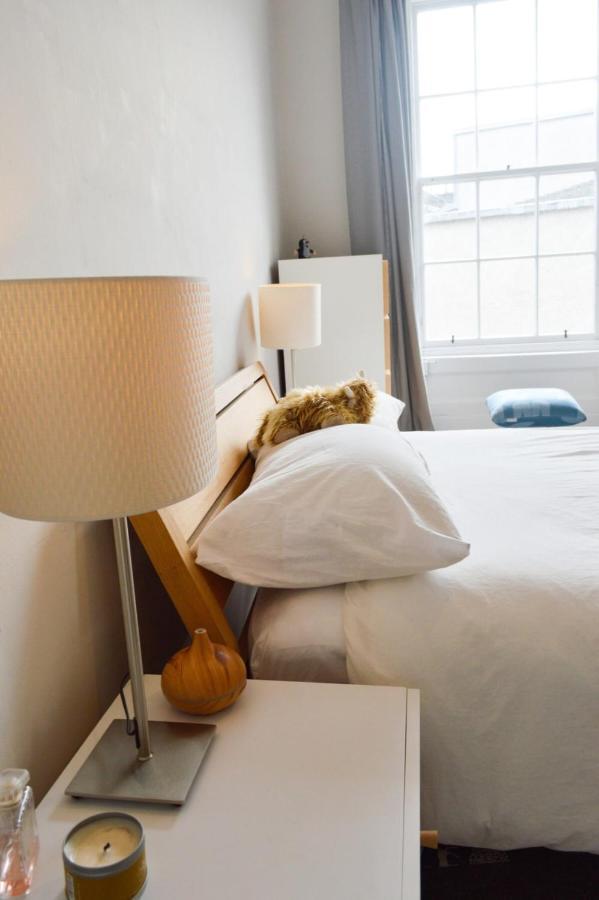 Beautiful In Stockbridge Apartment