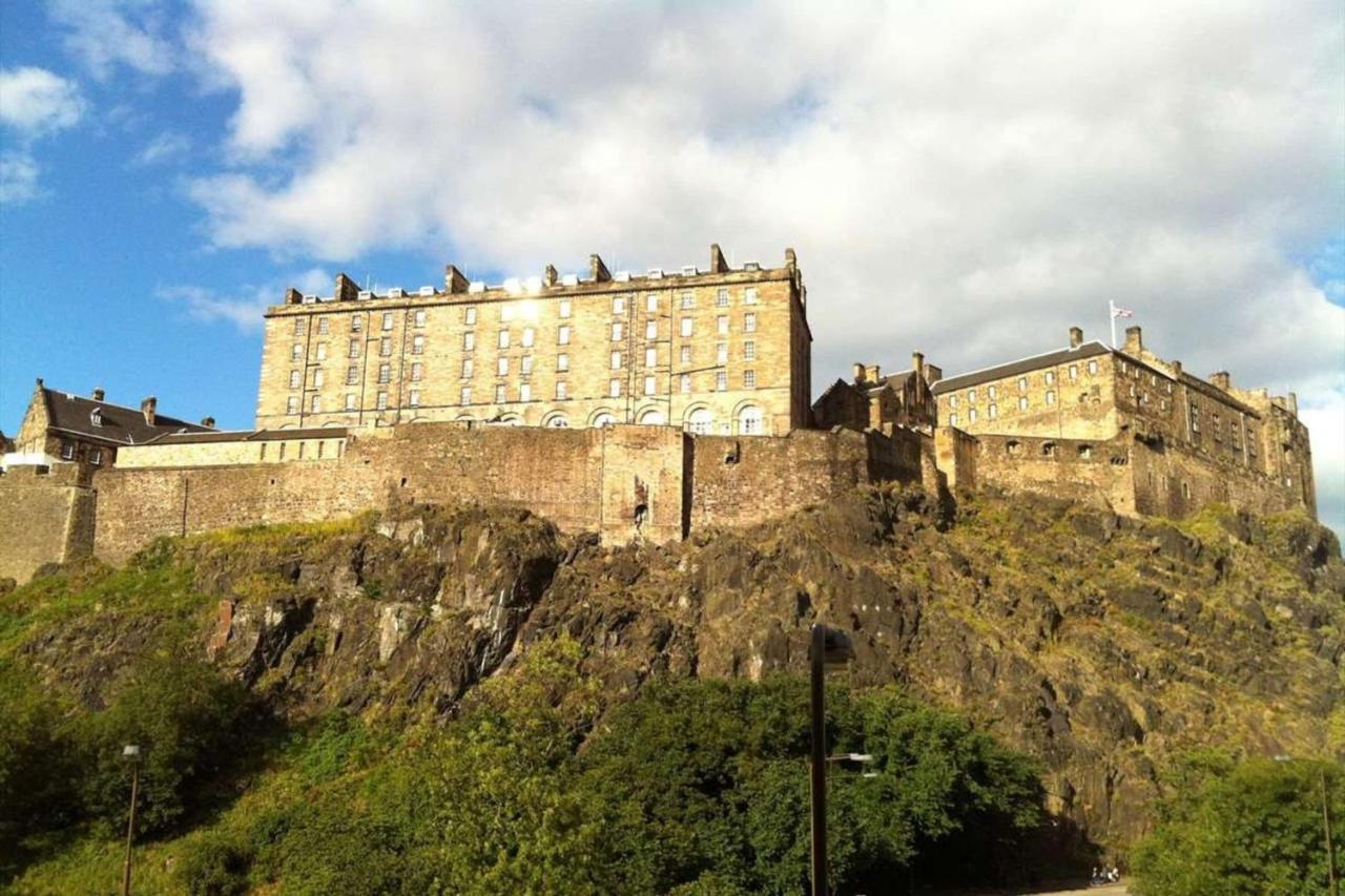 Cozy 2 Bedroom At Heart Of The Apartment Edinburgh