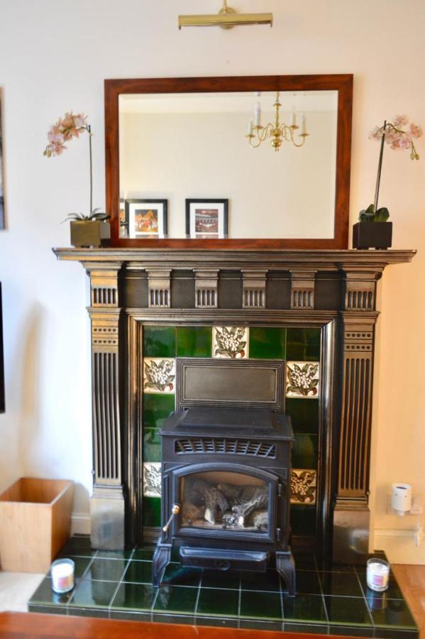 Apartment Homely Comfortable 2 Bed In Historic Rose Street EDI