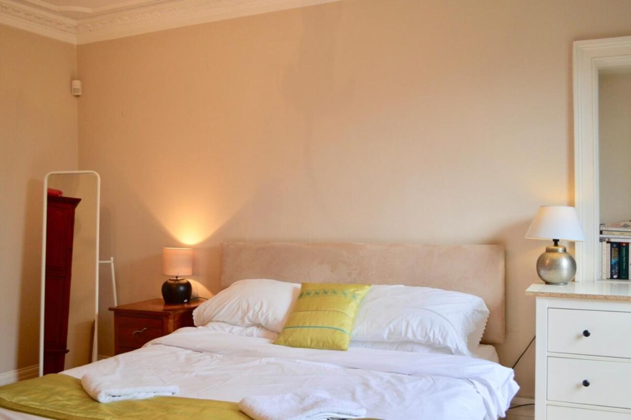 Stunning 3 Bedroom City Centre * Edinburgh