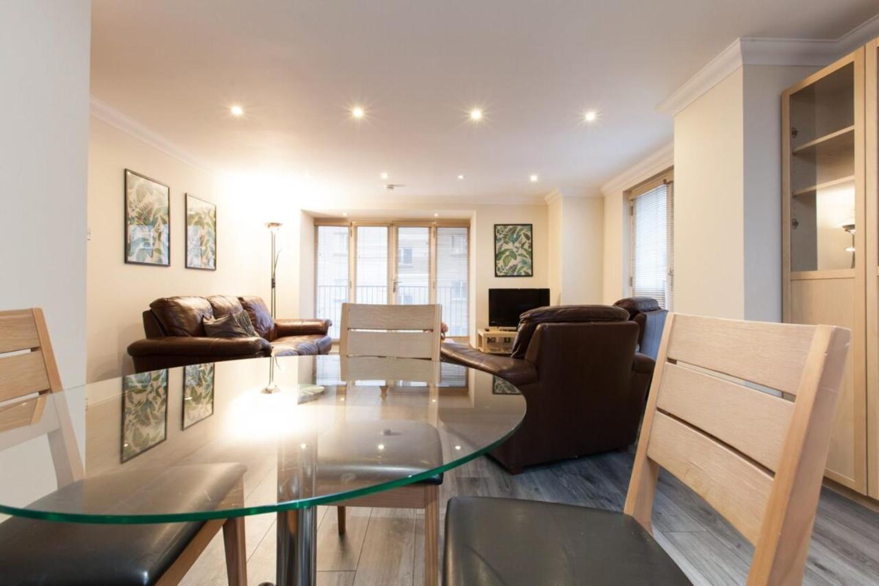 Beautiful 2 Bedroom Flat In Converted Distillery