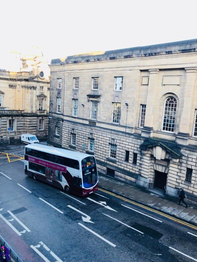 Modern Studio On Royal Mile Great For Castle Apartment