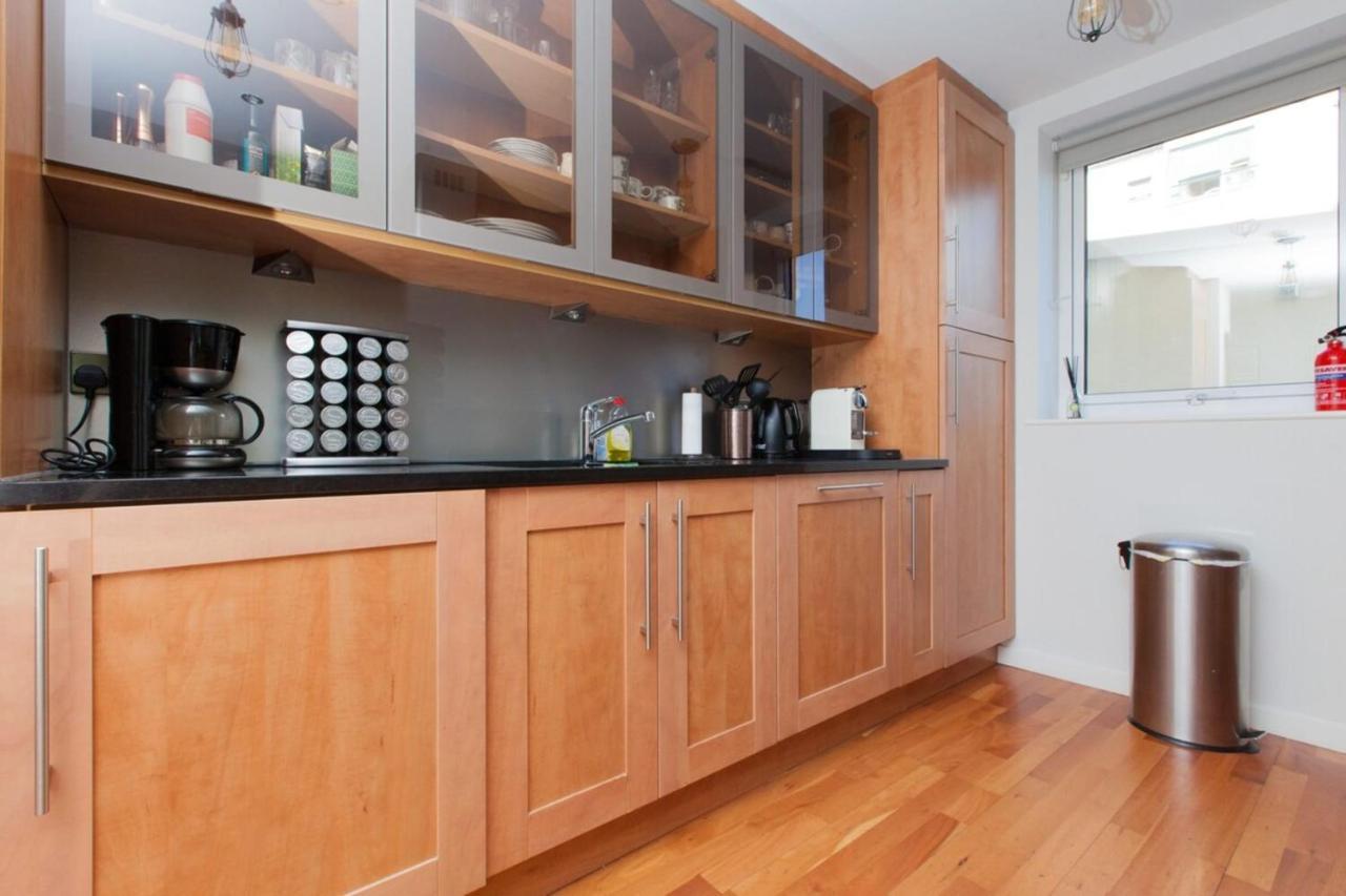 Apartment Holyrood - Luxury With Parking *